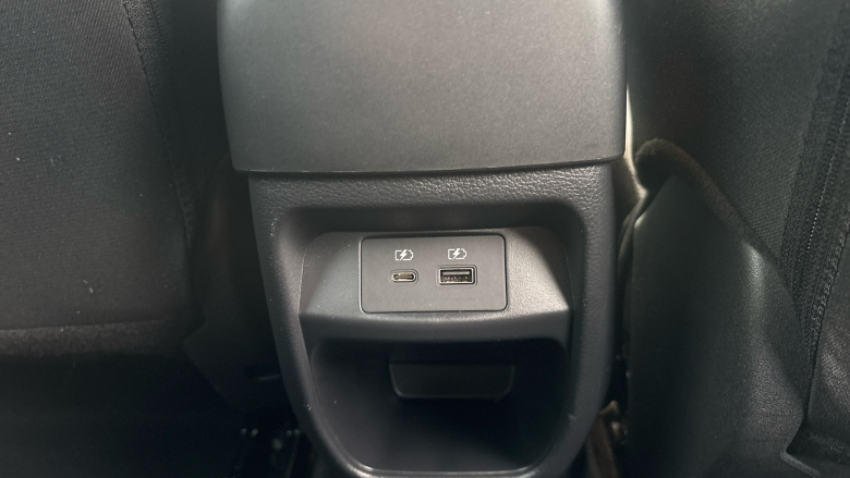 Nissan Juke 1.6 Hybrid N-Connecta 5dr Auto Hybrid Hatchback